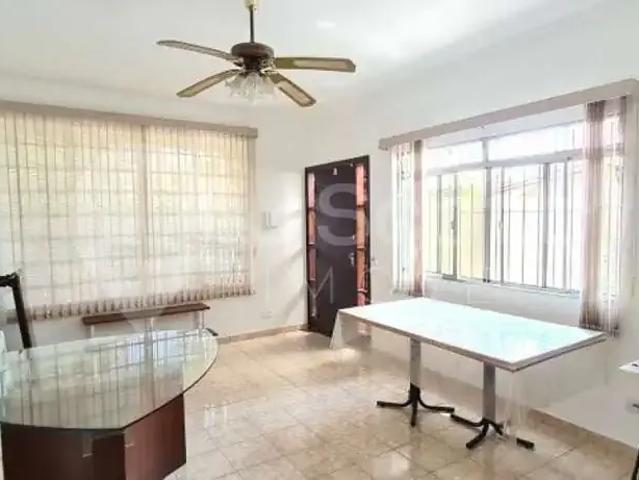 Casa / Sobrado para Locação em São Paulo/SP Interlagos 5 Quartos