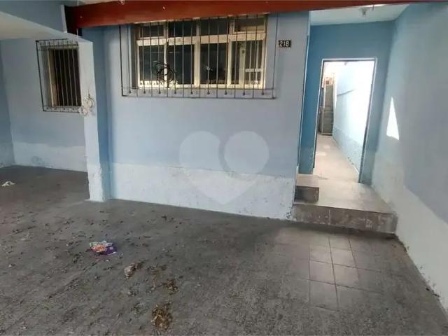 Casa / Sobrado para Locação em São Paulo/SP Interlagos 3 Quartos