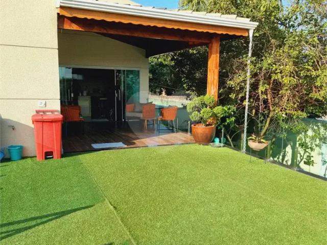 Casa / Sobrado para Locação em São Paulo/SP Interlagos 3 Quartos