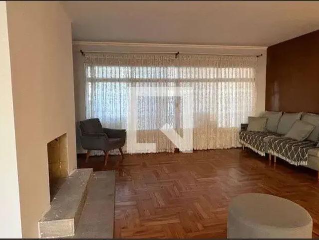 Casa / Sobrado para Locação em São Paulo/SP Interlagos 3 Quartos