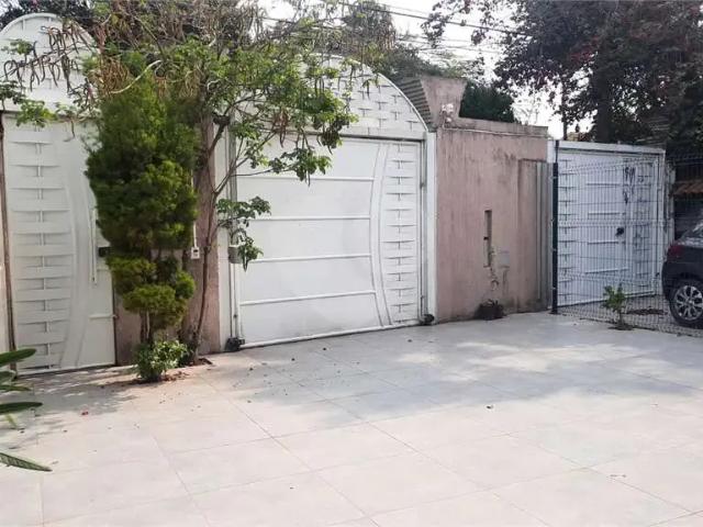 Casa / Sobrado para Locação em São Paulo/SP Interlagos 3 Quartos