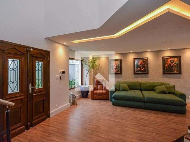 Casa / Sobrado para Locação em São Paulo/SP Interlagos 3 Quartos