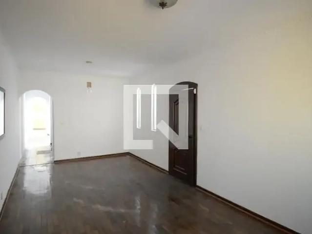 Casa / Sobrado para Locação em São Paulo/SP Ipiranga 4 Quartos