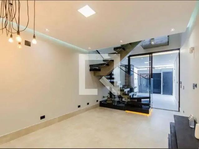 Casa / Sobrado para Locação em São Paulo/SP Ipiranga 4 Quartos