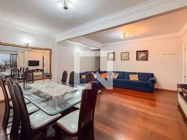 Casa / Sobrado para Locação em São Paulo/SP Ipiranga 4 Quartos