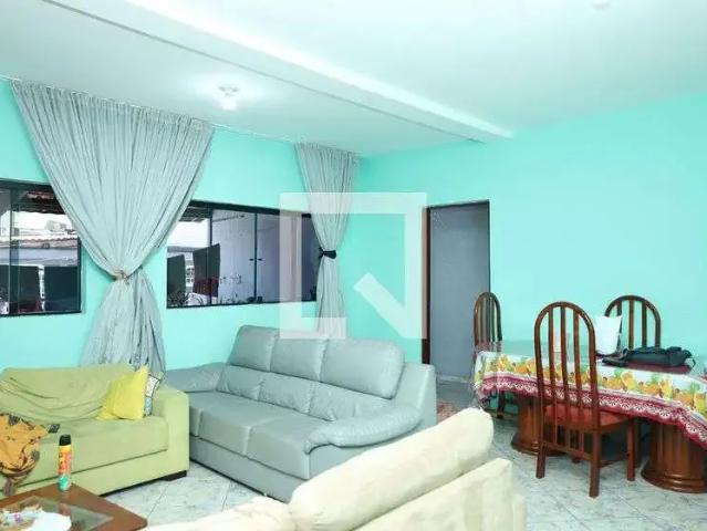 Casa / Sobrado para Locação em São Paulo/SP Itaquera 3 Quartos