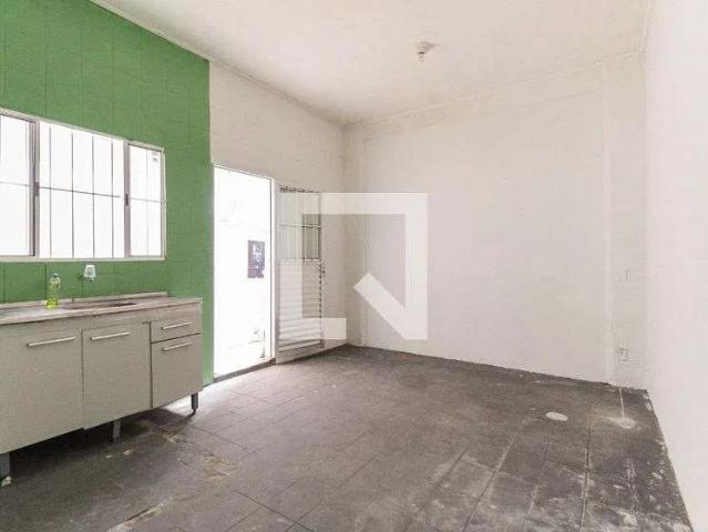 Casa / Sobrado para Locação em São Paulo/SP Itaquera 1 Quartos