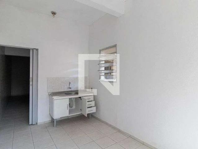 Casa / Sobrado para Locação em São Paulo/SP Itaquera 1 Quartos