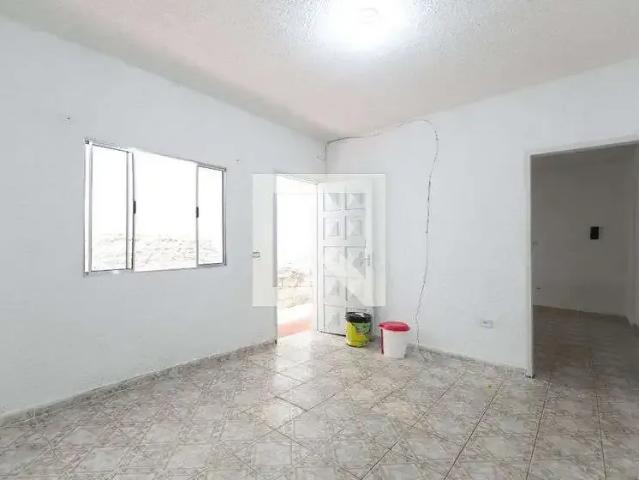 Casa / Sobrado para Locação em São Paulo/SP Itaquera 1 Quartos