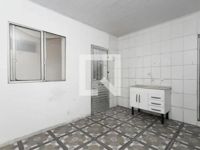 Casa / Sobrado para Locação em São Paulo/SP Itaquera 1 Quartos