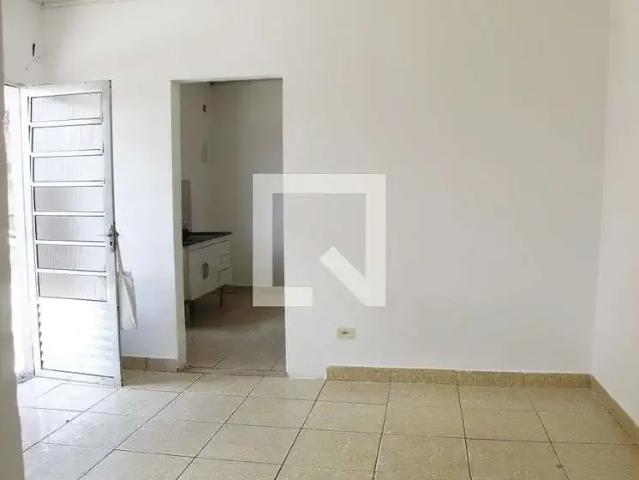 Casa / Sobrado para Locação em São Paulo/SP Itaquera 2 Quartos