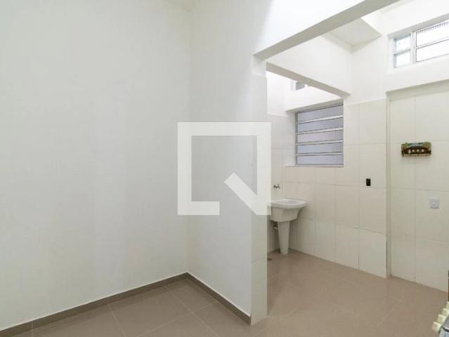 Casa / Sobrado para Locação em São Paulo/SP Jabaquara 1 Quartos