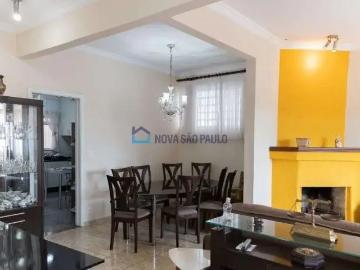 Casa / Sobrado para Locação em São Paulo/SP Jabaquara 3 Quartos