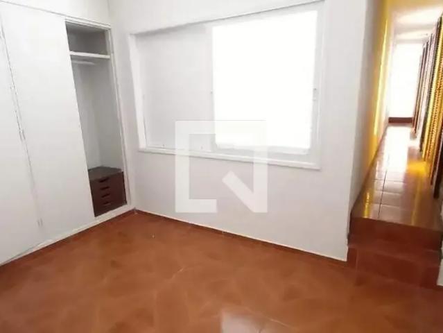 Casa / Sobrado para Locação em São Paulo/SP Jabaquara 4 Quartos