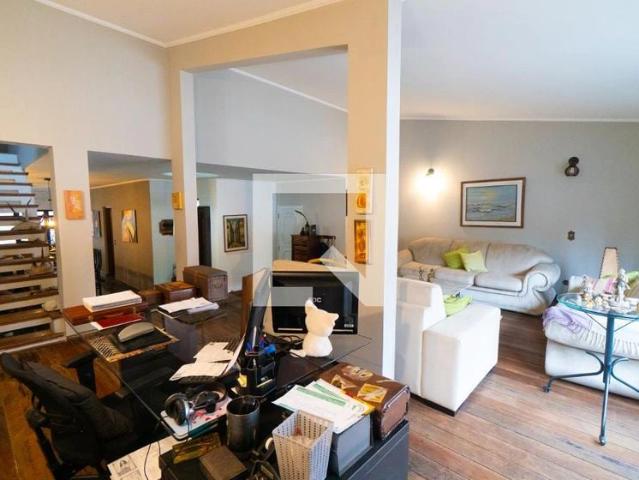 Casa / Sobrado para Locação em São Paulo/SP Jabaquara 5 Quartos