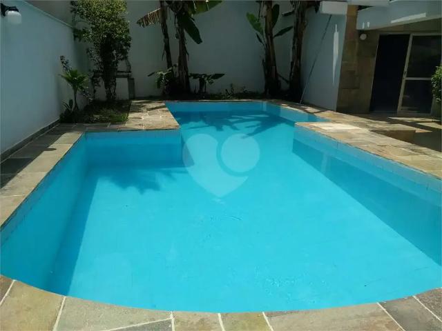 Casa / Sobrado para Locação em São Paulo/SP Jardim Marajoara 4 Quartos