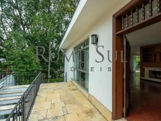 Casa / Sobrado para Locação em São Paulo/SP Jardim Marajoara 4 Quartos