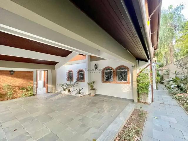 Casa / Sobrado para Locação em São Paulo/SP Jardim Marajoara 4 Quartos