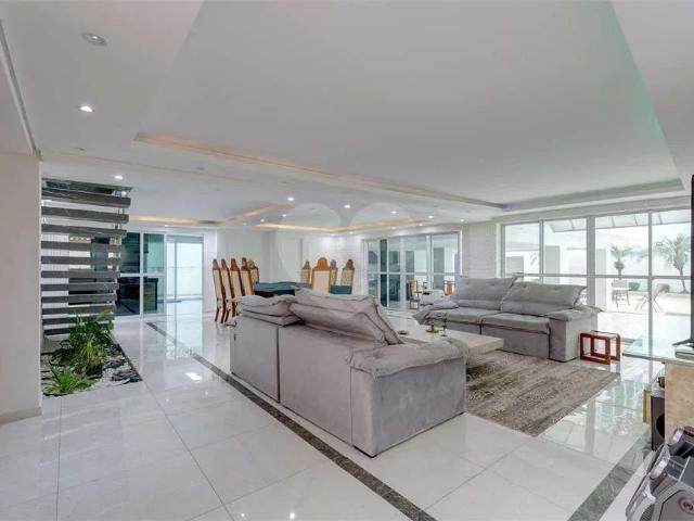 Casa / Sobrado para Locação em São Paulo/SP Jardim Marajoara 4 Quartos