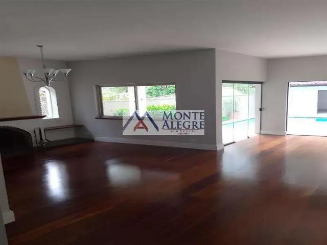 Casa / Sobrado para Locação em São Paulo/SP Jardim Marajoara 4 Quartos