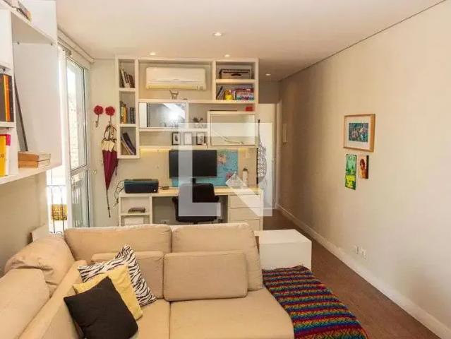 Casa / Sobrado para Locação em São Paulo/SP Jardim Marajoara 6 Quartos