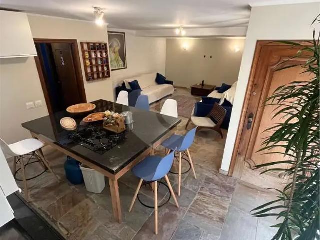 Casa / Sobrado para Locação em São Paulo/SP Jardim Marajoara 8 Quartos