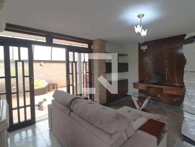 Casa / Sobrado para Locação em São Paulo/SP Jardim Marajoara 3 Quartos