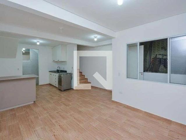 Casa / Sobrado para Locação em São Paulo/SP Jardim Maria Rita 2 Quartos