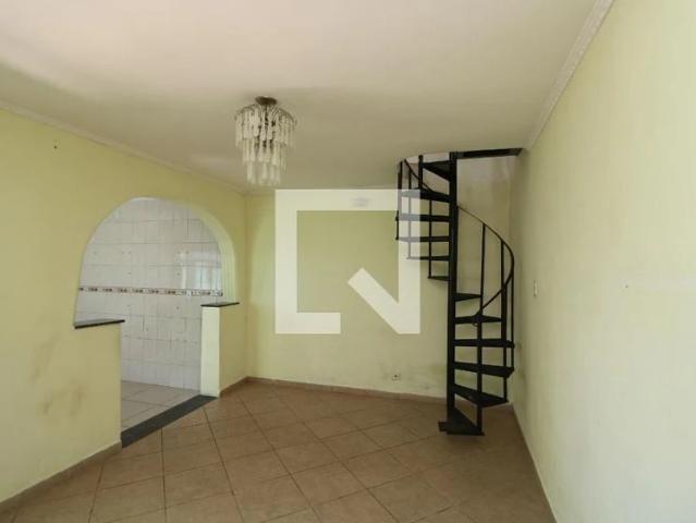 Casa / Sobrado para Locação em São Paulo/SP Jardim Marília 2 Quartos