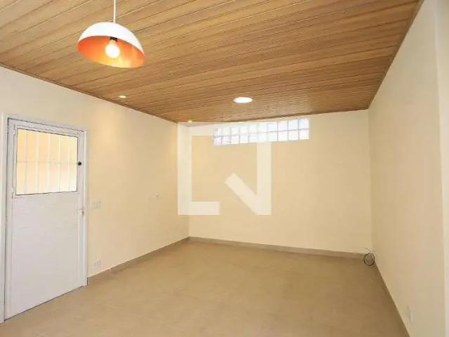 Casa / Sobrado para Locação em São Paulo/SP Jardim Nadir 2 Quartos