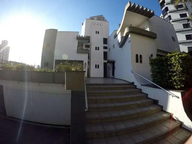 Casa / Sobrado para Locação em São Paulo/SP Jardim Avelino 6 Quartos