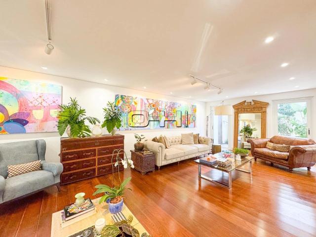 Casa / Sobrado para Locação em São Paulo/SP Jardim América 4 Quartos