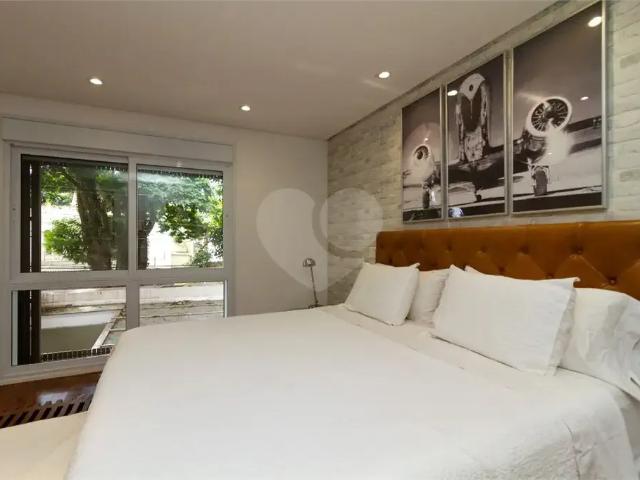 Casa / Sobrado para Locação em São Paulo/SP Jardim América 4 Quartos
