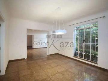 Casa / Sobrado para Locação em São Paulo/SP Jardim América 5 Quartos