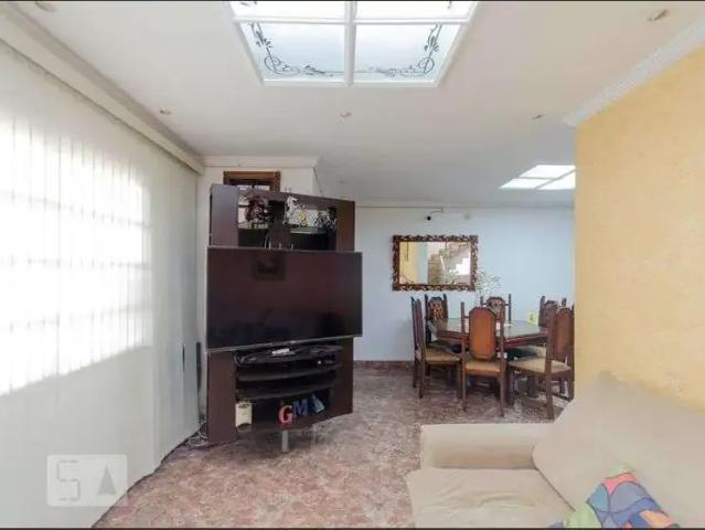 Casa / Sobrado para Locação em São Paulo/SP Jardim Brasília 6 Quartos