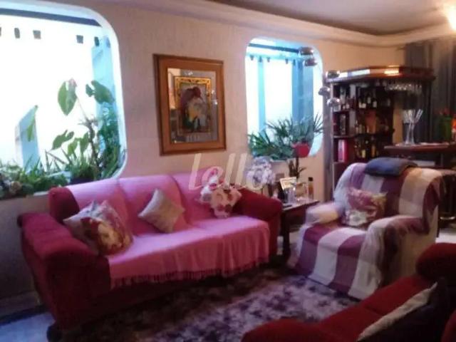 Casa / Sobrado para Locação em São Paulo/SP Jardim da Glória 5 Quartos