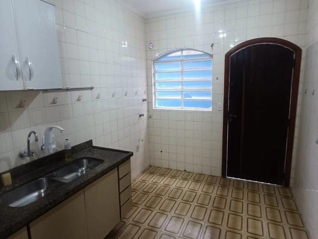 Casa / Sobrado para Locação em São Paulo/SP Jardim das Vertentes 3 Quartos