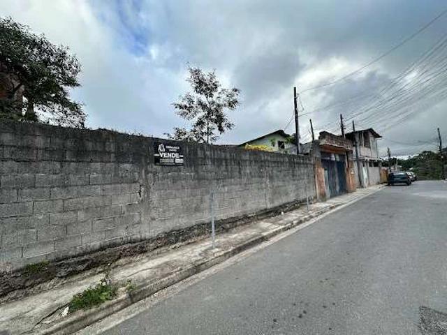 Casa / Sobrado para Locação em São Paulo/SP Jardim das Fontes 3 Quartos