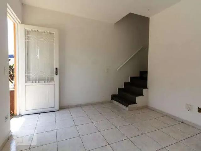 Casa / Sobrado para Locação em São Paulo/SP Jardim do Lago 3 Quartos