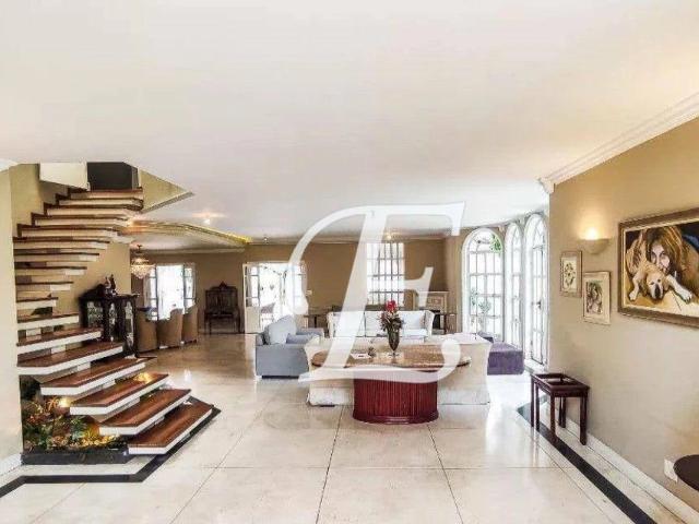 Casa / Sobrado para Locação em São Paulo/SP Jardim Everest 5 Quartos