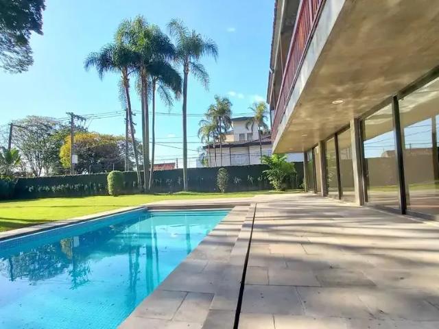 Casa / Sobrado para Locação em São Paulo/SP Jardim Everest 5 Quartos