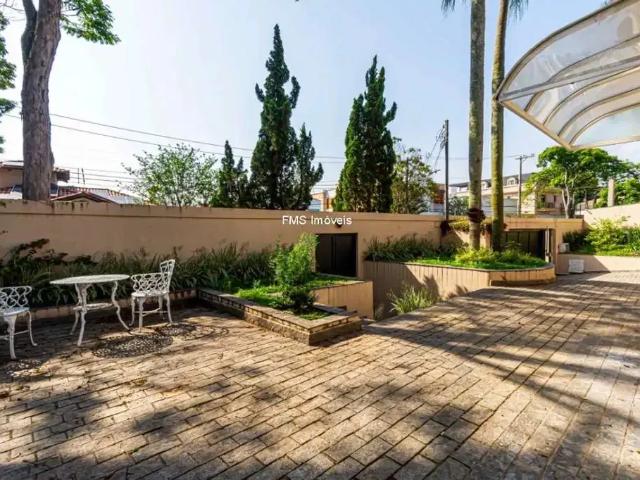 Casa / Sobrado para Locação em São Paulo/SP Jardim Guedala 3 Quartos