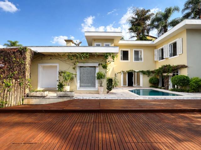 Casa / Sobrado para Locação em São Paulo/SP Jardim Guedala 4 Quartos