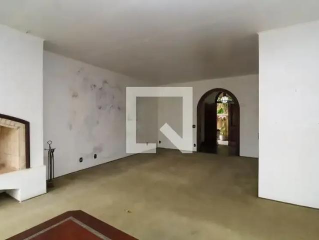 Casa / Sobrado para Locação em São Paulo/SP Jardim Guedala 4 Quartos
