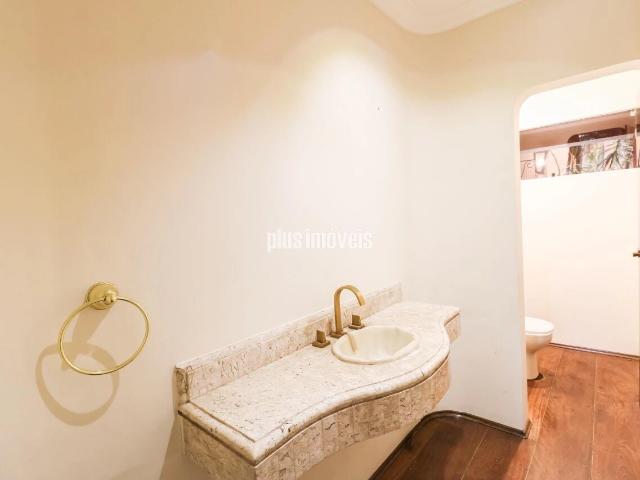 Casa / Sobrado para Locação em São Paulo/SP Jardim Guedala 5 Quartos