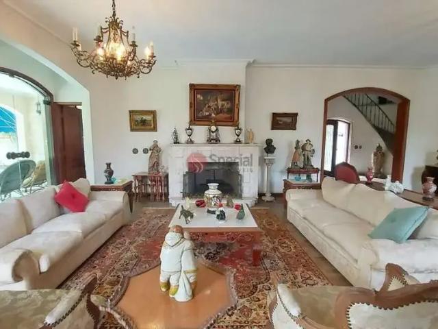 Casa / Sobrado para Locação em São Paulo/SP Jardim Guedala 5 Quartos