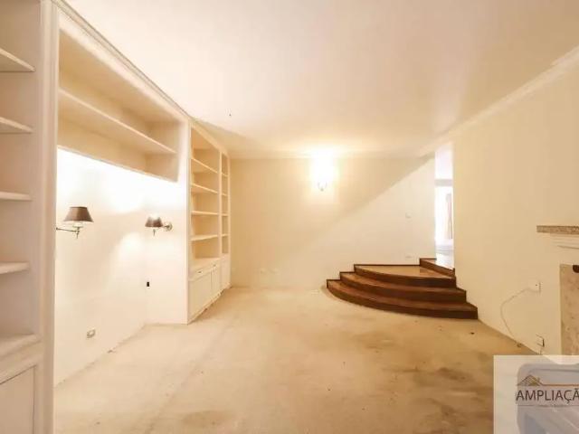 Casa / Sobrado para Locação em São Paulo/SP Jardim Guedala 6 Quartos