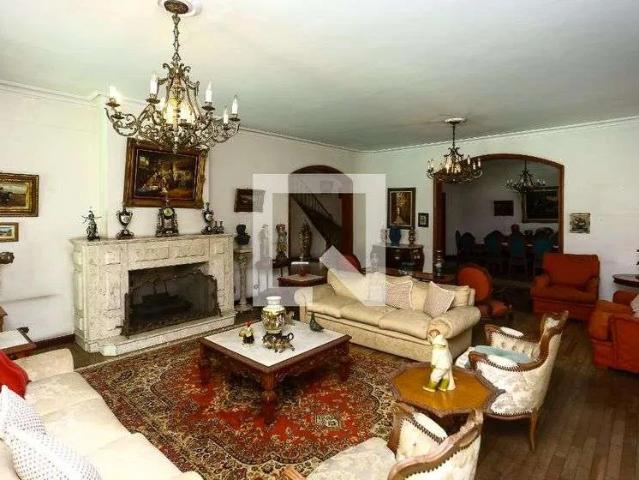 Casa / Sobrado para Locação em São Paulo/SP Jardim Guedala 8 Quartos