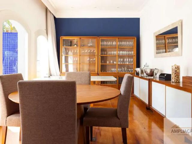 Casa / Sobrado para Locação em São Paulo/SP Jardim Guedala 8 Quartos