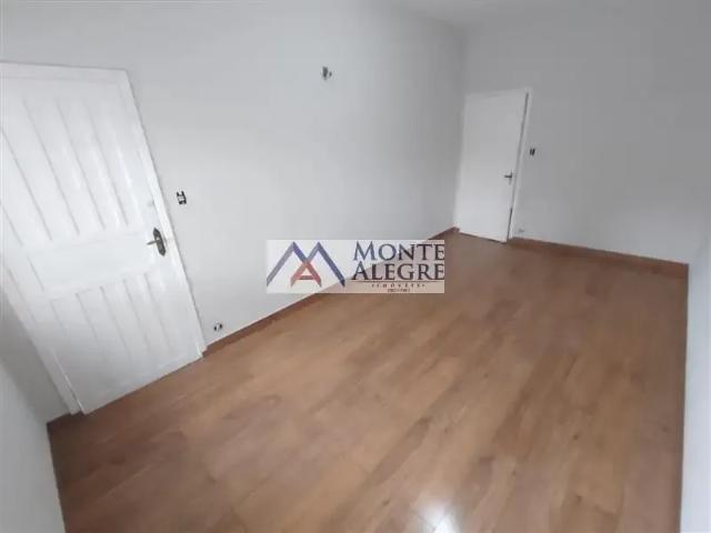 Casa / Sobrado para Locação em São Paulo/SP Jardim Itacolomi 2 Quartos